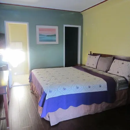 Travel Eagle Inn Motel